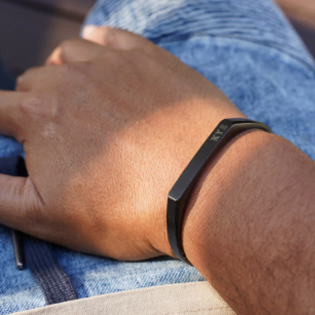 Black Engravd Signet Cuff - Image 6