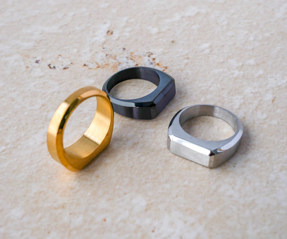 Engravd Silver Ring - Personalised Initials - Image 10
